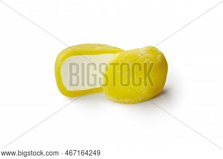 Rice Cake Mochi With Cream Cheese And Passion Fruit Filling