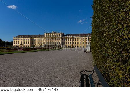 Vienna, Austria - August 18, 2019: Schonbrunn Palace Was The Main Summer Residence Of The Habsburg R