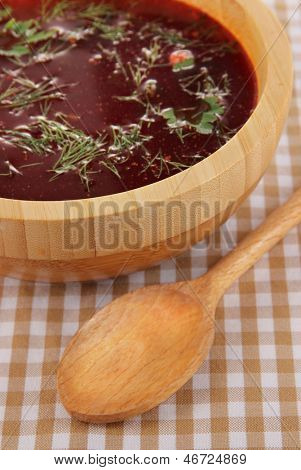 Vynikající boršč v tabulce detail
