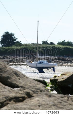 Barco na costa