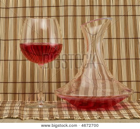 Stil Life con Decanter e calice