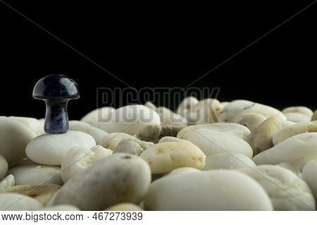 Stone Mushrooms Made From Mixed Gemstones And Crystalize Rock Showing Unique Patterns And Colours Us