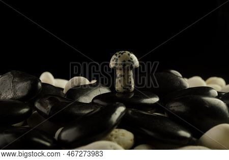 Stone Mushrooms Made From Mixed Gemstones And Crystalize Rock Showing Unique Patterns And Colours Us