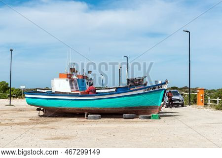Struisbaai, South Africa - Sep 21, 2022: Fishing Boats At The Harbor In Struisbaai, In The Western C