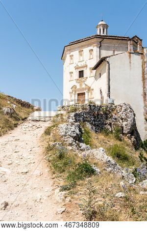 Calascio, Italy-august 9, 2021:church Of Santa Maria Della Pietà On The Path That Leads To Rocca Cal