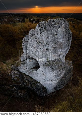 Okiennik Maly Rock Formation In Jura Krakowsko-czestochowska, Poland