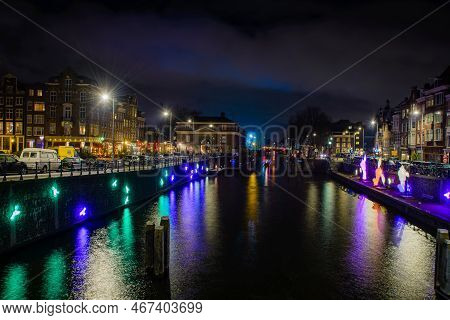 15  Decembar 2022, Amsterdam, Netherlands,  View On Amsterdam During The Light Festival In The Nethe