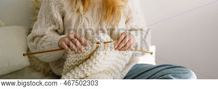 Teengirl Knitting At Home. Handmade And Hobby. New Small Business Employment Opportunity Concept. Ne