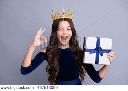 Excited Teenager Girl. Cute Teenager Child Girl Princess In Crown Congratulate With Valentines Day, 