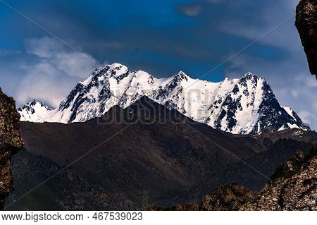 Bogda Peak Snow Mountain In Summer - Tianchi Scenic Spot In Tianshan Mountains, Xinjiang, China