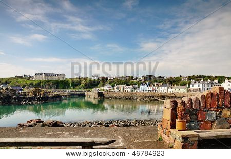 여름 날에 Portpatrick 항구