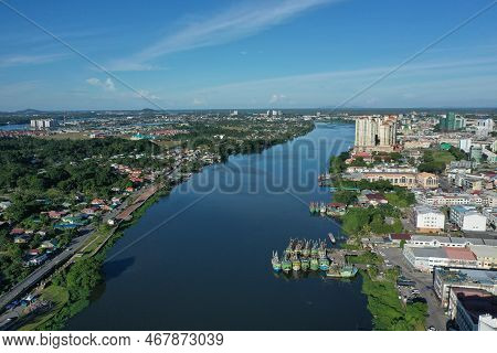 Drone Photo Of Sarawak River With Buildings And Hotels In Kuching, Sarawak Maleise 2022