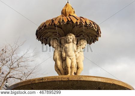 Closeup Of The Artichoke Fountain (fuente De La Alcachofa, 1781-1782) In Buen Retiro Park (parque De