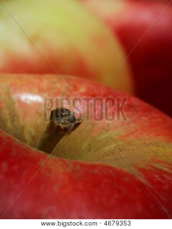 Macro de una manzana roja