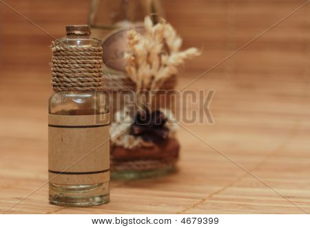 Dos botellas de aceite de Spa