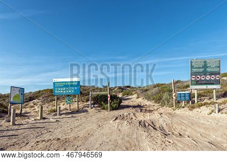 Arniston, South Africa - Sep 22, 2022: Start Of The Tral To Waenhuiskrans Cave Near Arniston In The 