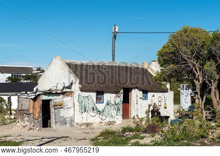 Arniston, South Africa - Sep 22, 2022: A Street Scene, With Historic House, In Kassiesbaai, An Histo
