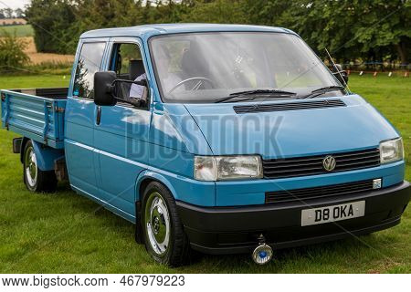 Camerton, Uk: August 11, 2019: A 1995 Volkswagen Transporter, Reg No: D8 Oka At The Norton Radstock 