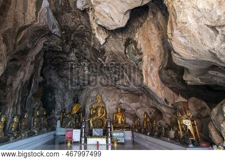 Thailand Ratchaburi Tham Khao Ngu Cave