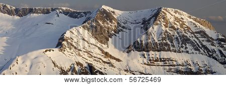 ภาพรวมของ massif ของ Tendenera ในช่วงบ่าย