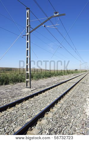 catenary ของรถไฟในวันชัดเจน