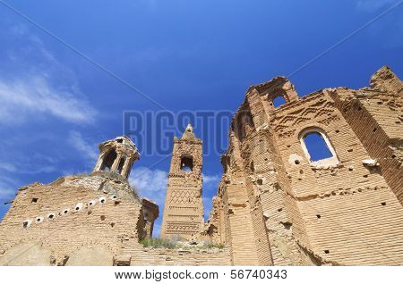 Chiesa distrutta durante la guerra civile spagnola, Belchite, Saragozza, in Aragona, Spagna