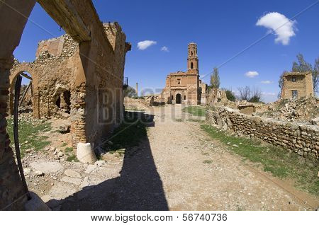 Belchite villaggio distrutto in un bombardamento durante la guerra civile spagnola, a Saragozza, in Aragona, Spagna