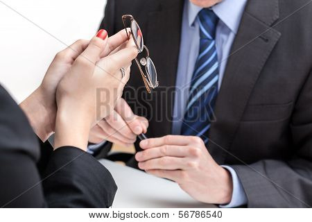 Employee Under Pression