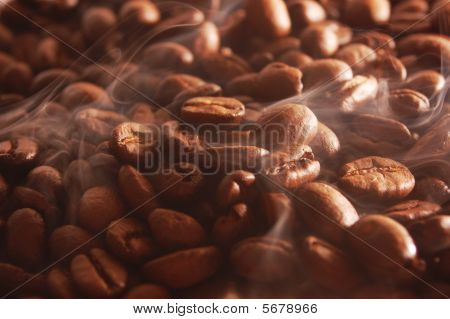Warme koffie bij het ontbijt