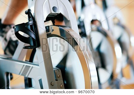 Rower w siłowni