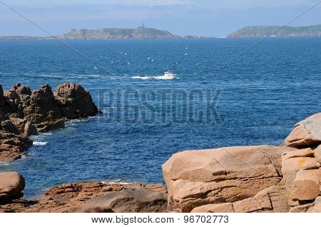 Bretagne, Pink Granit Rocks In Ploumanach