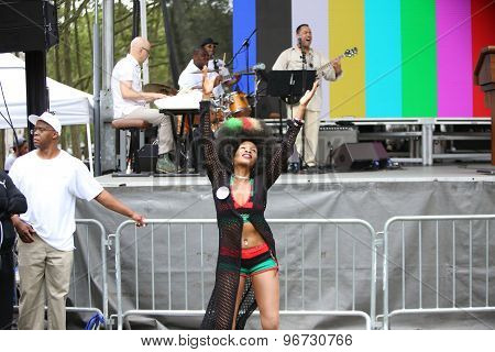 Dancing before the stage