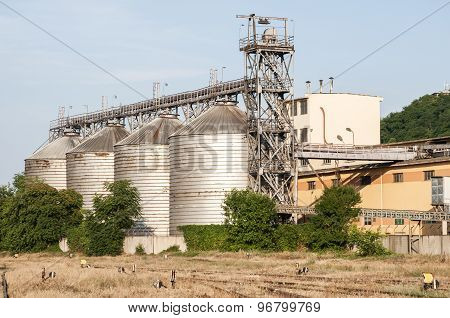 Rear view of obsolate factory