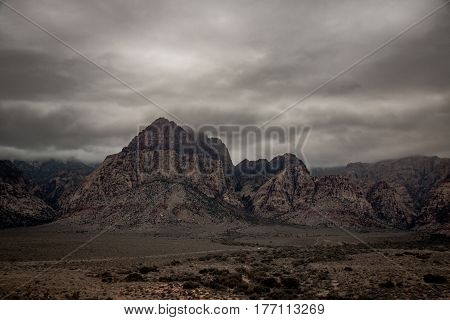 Twocoloured Rock In The Red Rock Canyon National Conservation Area In Bad Weather Conditions