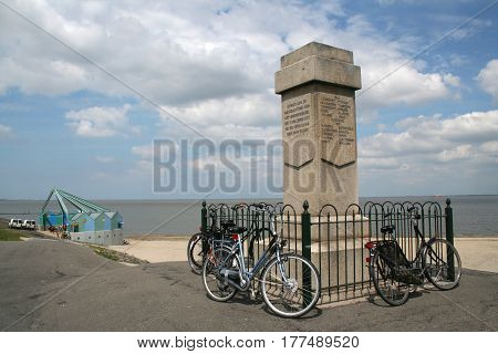 Delfzijl,  Monument To Honnor The Pilots