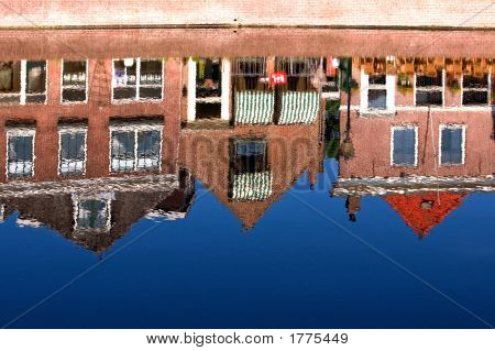 Reflexos na água