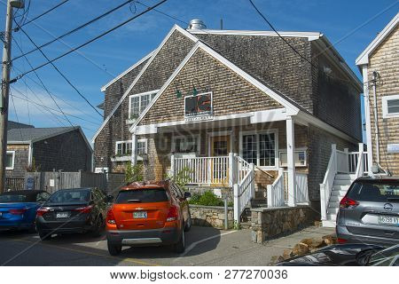 Ogunquit, Me, Usa - May 21, 2017: Historic Buildings And Shops In Perkins Cove In Ogunquit, Maine, U