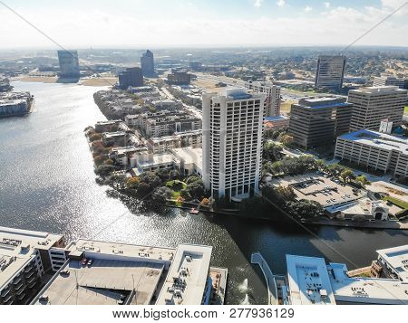 Top View Waterfront Downtown Las Colinas, Upscale Community Near