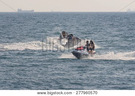 Acre, Israel - 11.05.2018: Native Teenagers Of City Acre Resting, Swimming In The Mediterranean Sea.