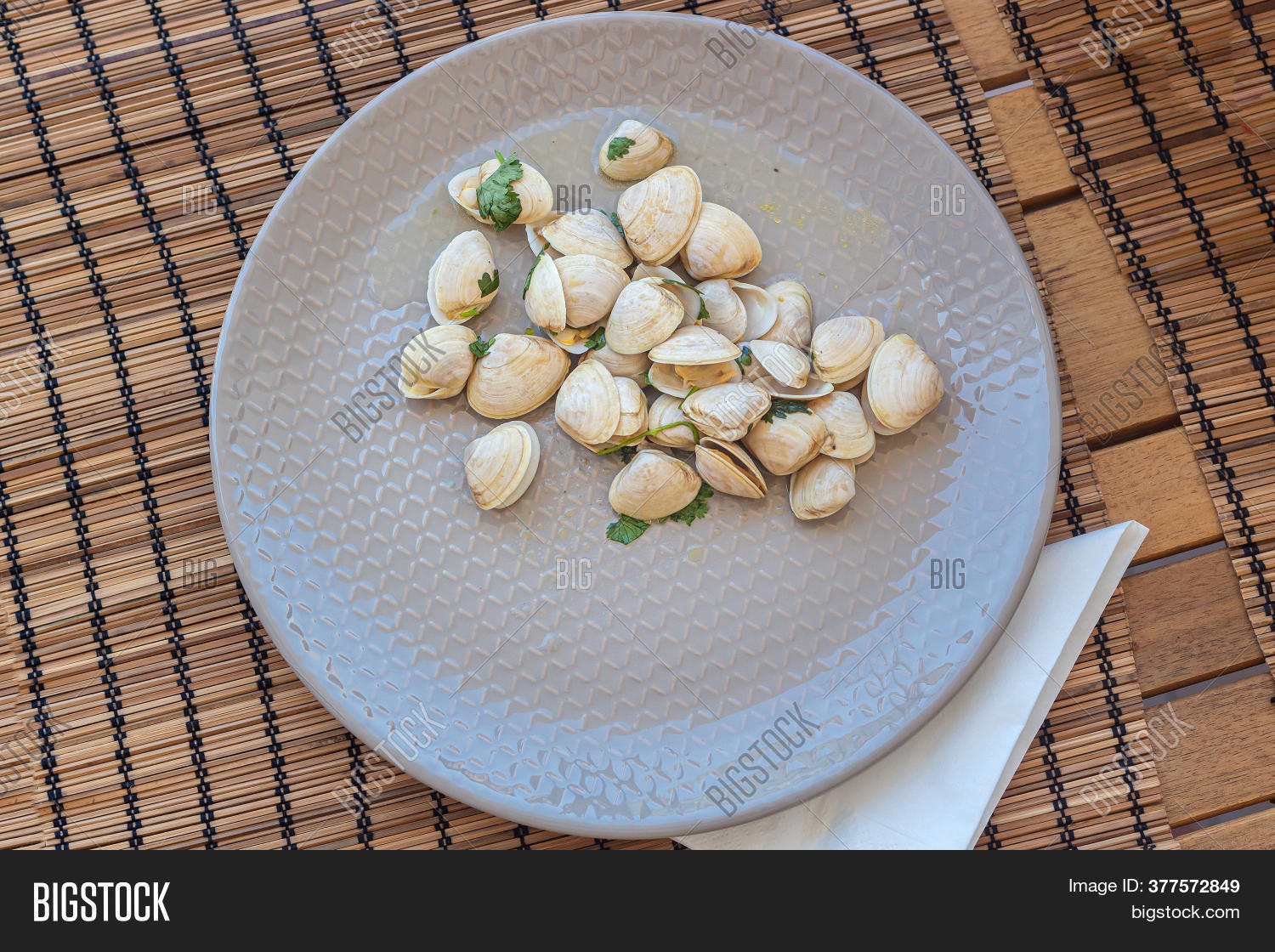 Clams Served On Plate Image & Photo (Free Trial) Bigstock