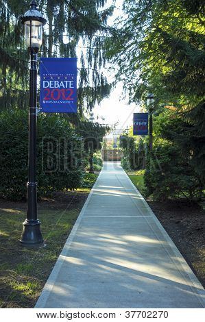 Hofstra univerzita připraven pro druhé prezidentské debaty 2012