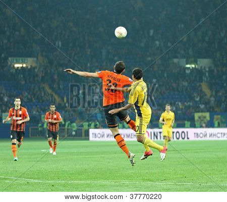 แข่งขันฟุตบอล metalist คาร์คิฟ Vs ชัคเตอร์โดเนทส์ค