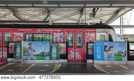 Jakarta, Indonesia - May 14, 2023 :  The Train Arrived At Mrt Station Lebak Bulus Grab.
