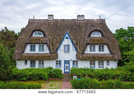 Guesthouse With Holiday Apartments
