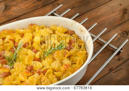 Paked Pasta With Ham, Eggs