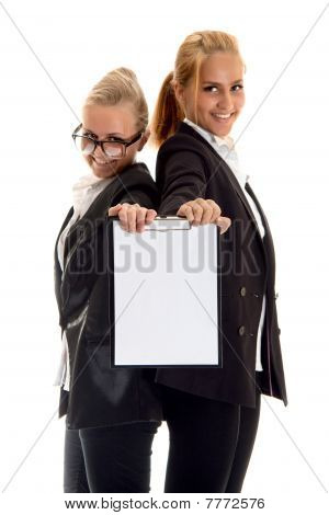 Businesswoman สองกับโฟลเดอร์