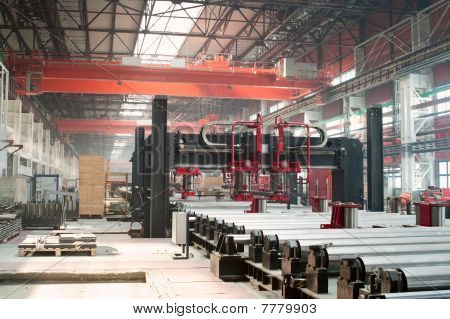 Département de laminage à froid dans l'usine de métallurgie des métaux ferreux