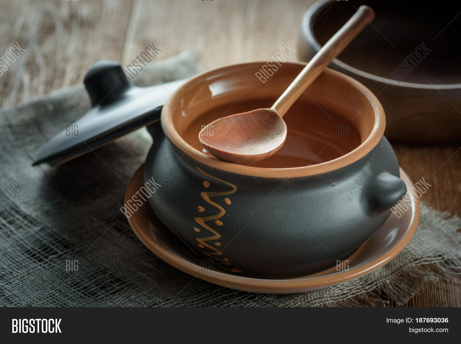 Clay Pot Baking Lid Image & Photo (Free Trial) Bigstock