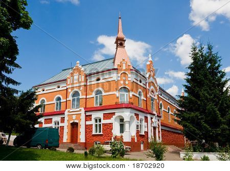Taiteen ja kulttuurin rakentaminen Ukrainassa Chortkiv