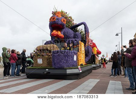 NOORDWIJK NETHERLANDS - 22 APRIL 2017: Platform with tulips and hyacinths during the traditional flowers parade Bloemencorso from Noordwijk to Haarlem in the Netherlands.